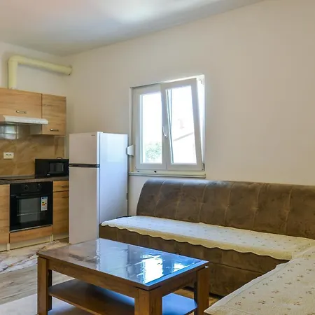 Apartment Ohrid 2 *
